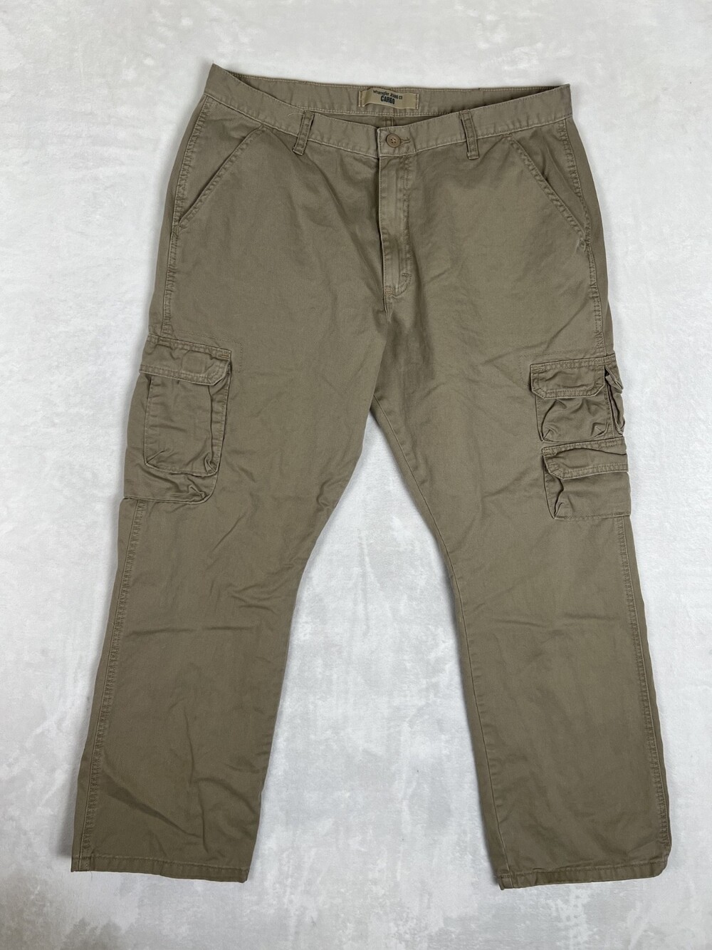 Wrangler Relaxed Fit Cargo Pants Mens 36x30 Khaki Tan Utility Casual READ